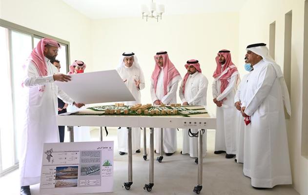 وفد من الصندوق السعوديّ للتنمية يزور عددًا من المشاريع التنموية والإسكانية  